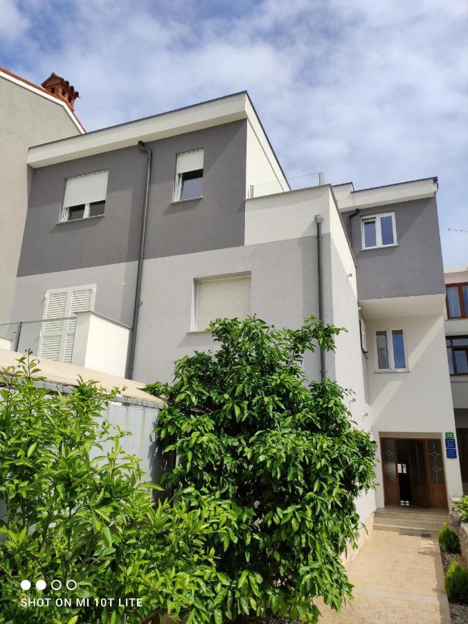 Apartman Marina Veruda Pula Exterior foto